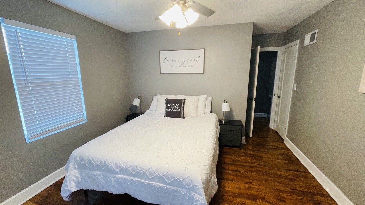 Photo of Bedroom in Salina