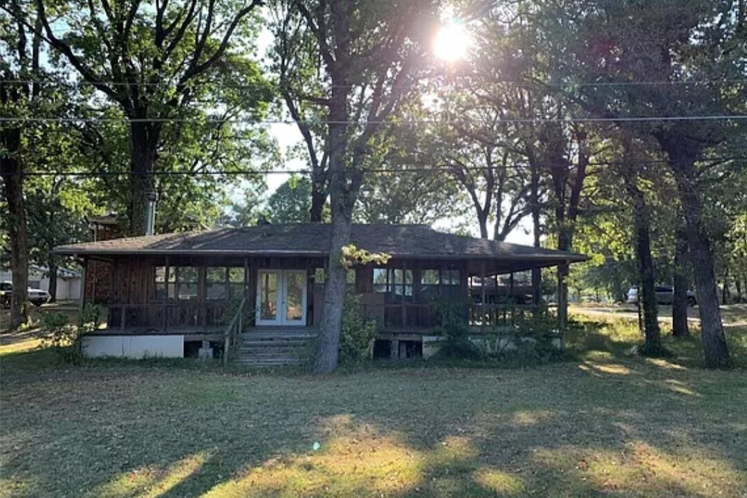 Photo of Outdoor in Carolyn Estates