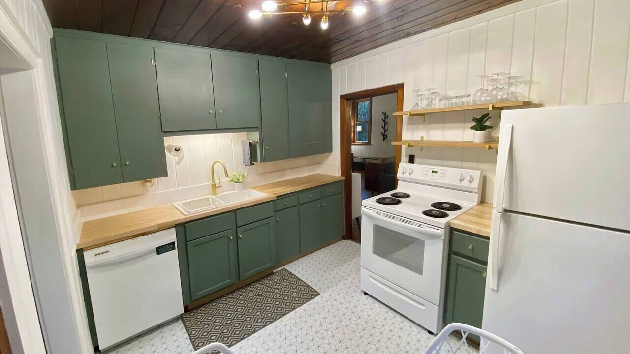 Photo of Kitchen in Baileys Harbor