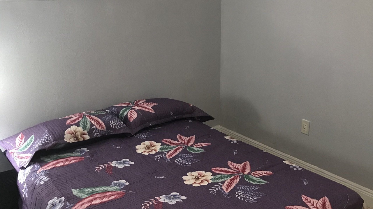 Photo of Bedroom in Hialeah Gardens