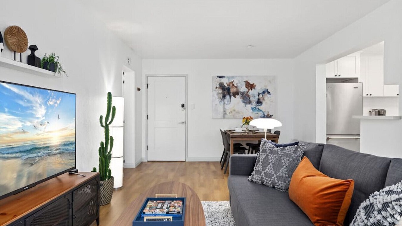 Photo of Livingroom in Alamitos Beach