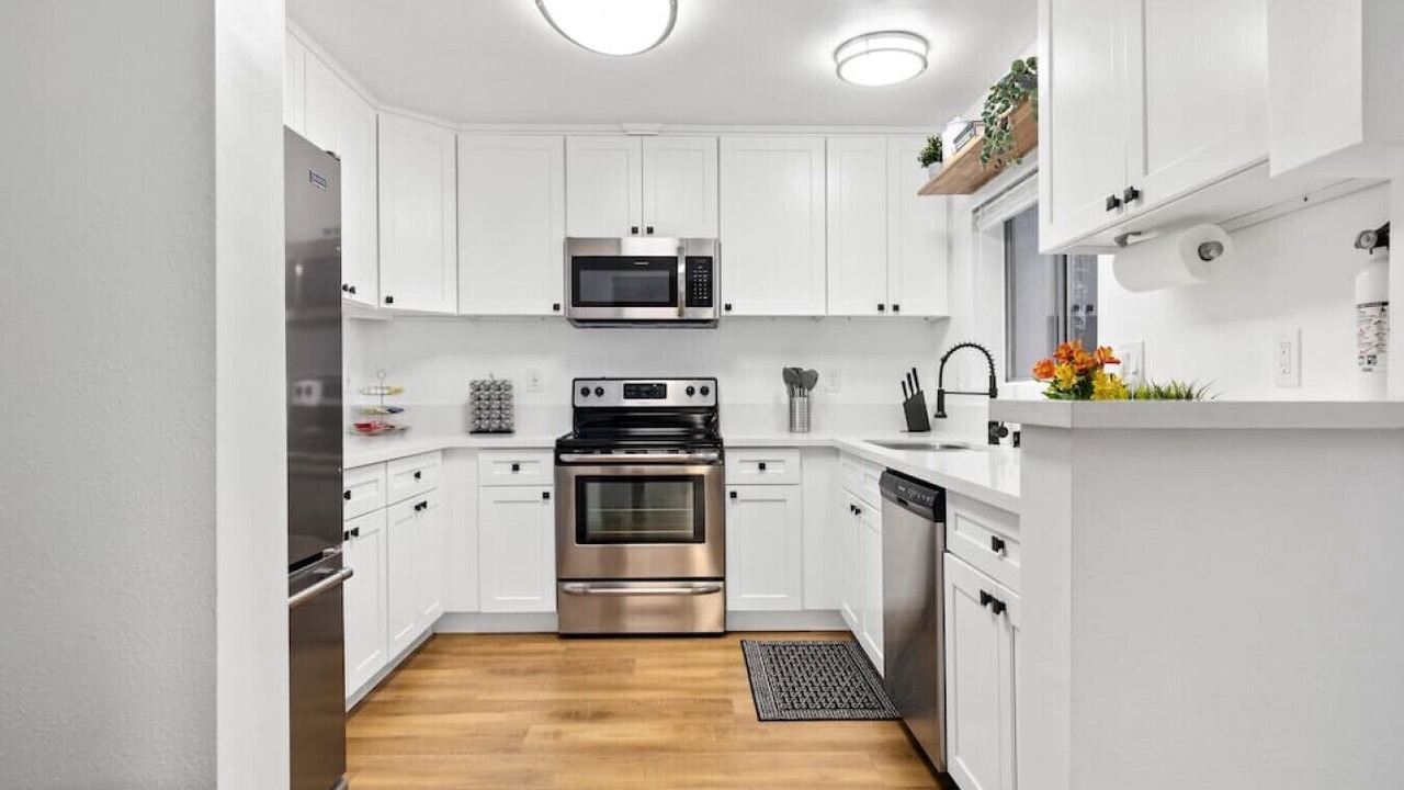 Photo of Kitchen in Alamitos Beach