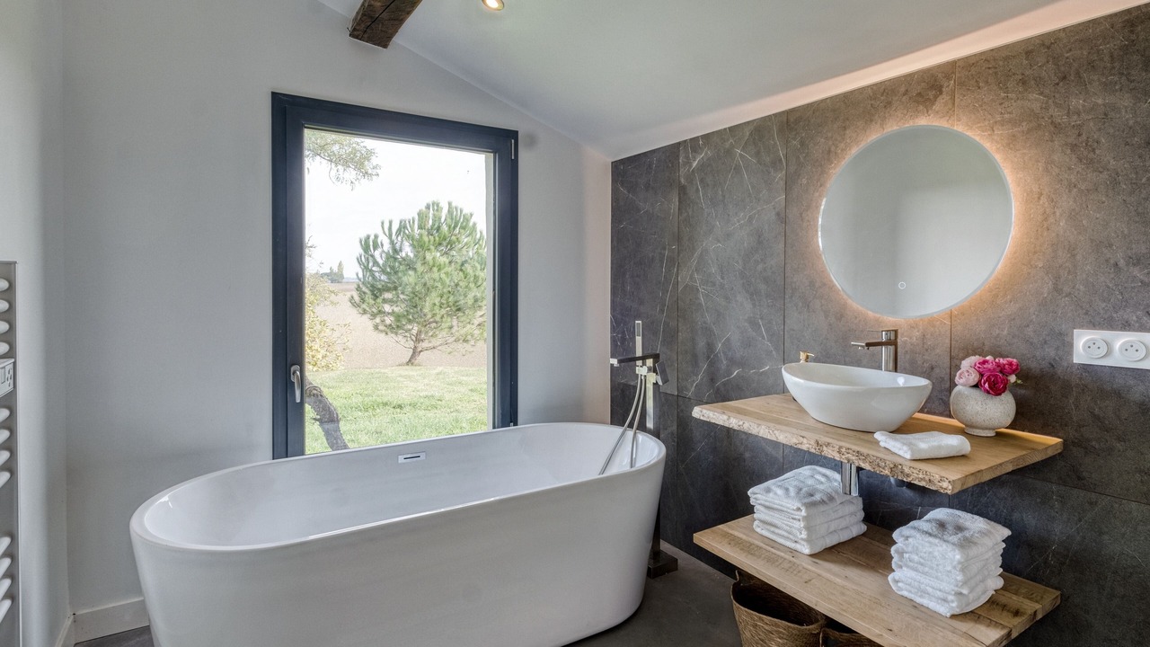 Photo of Bathroom in Ambres