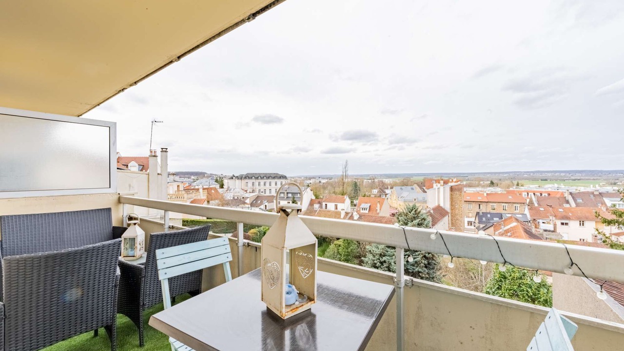 Photo of Outdoor in Saint-Cyr-l'Ecole