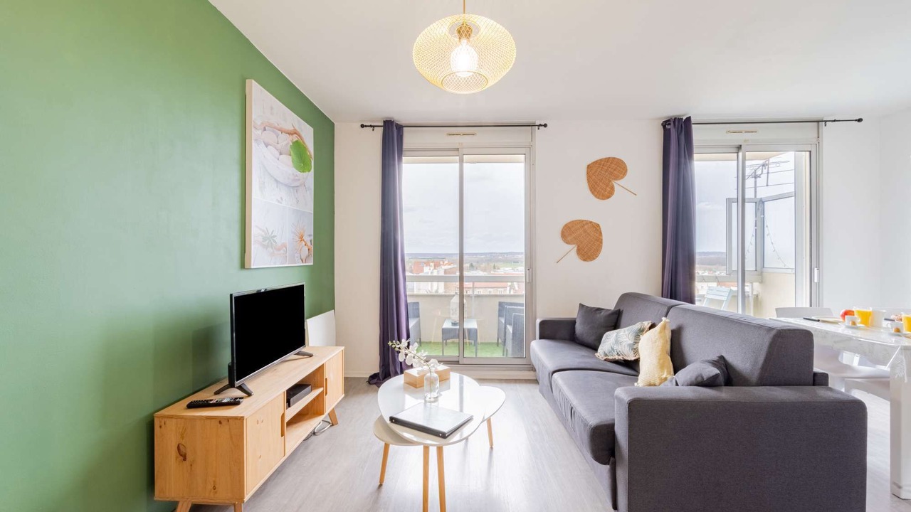 Photo of Livingroom in Saint-Cyr-l'Ecole