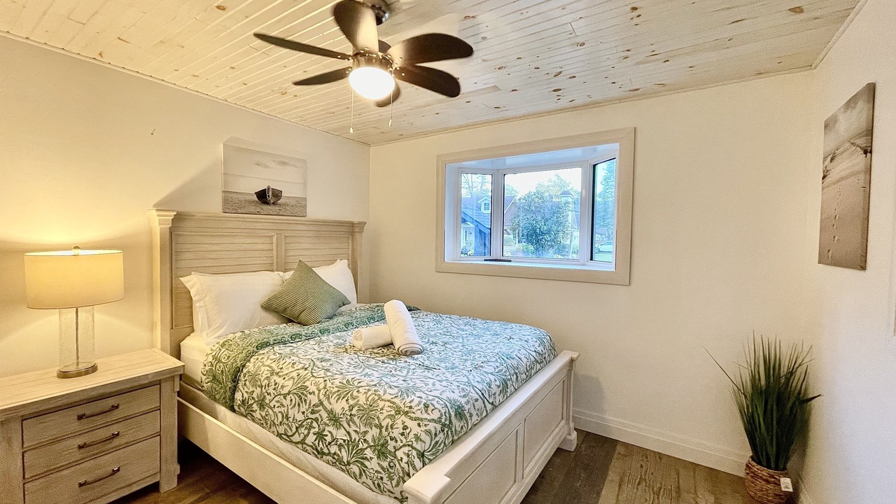 Photo of Bedroom in Wasaga Beach