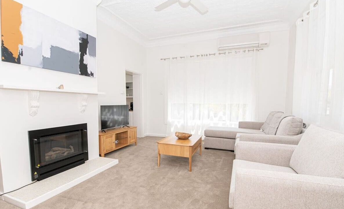 Photo of Livingroom in Bletchington