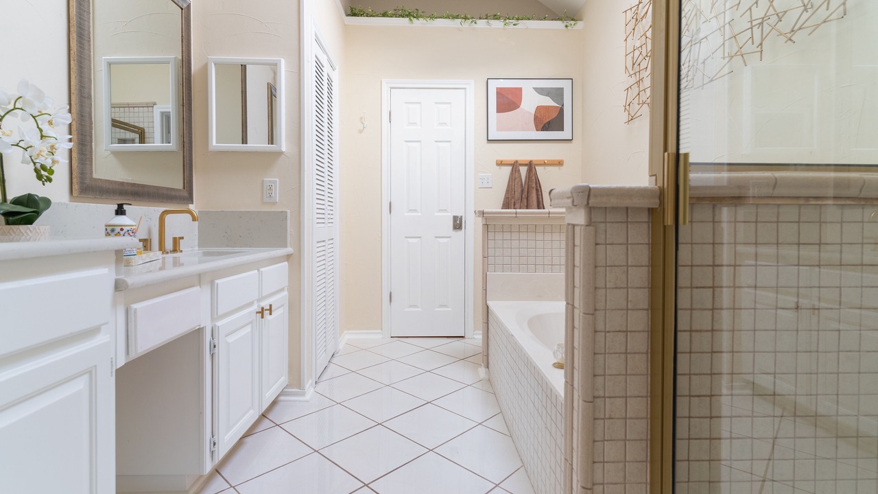 Photo of Bathroom in Original Town