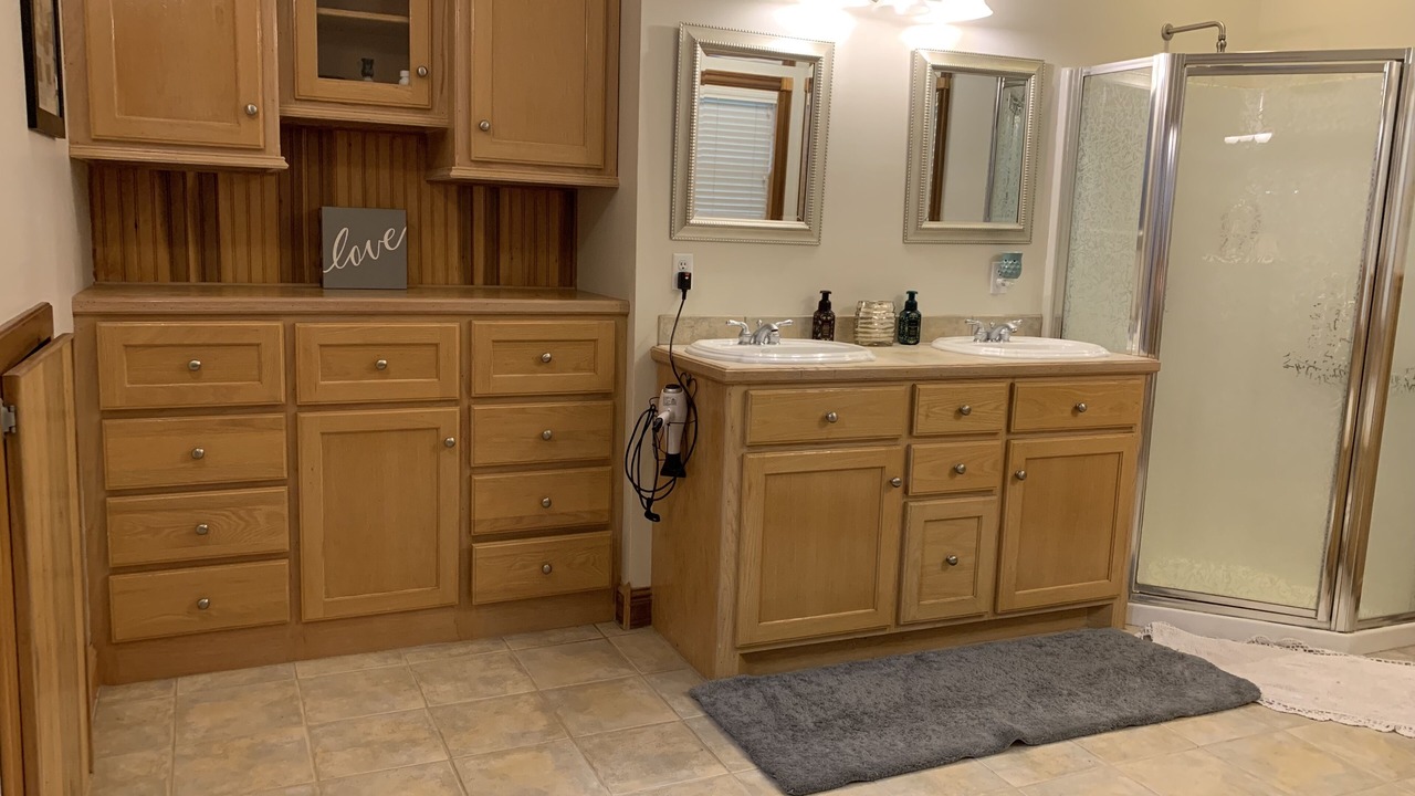 Photo of Bathroom in Navasota
