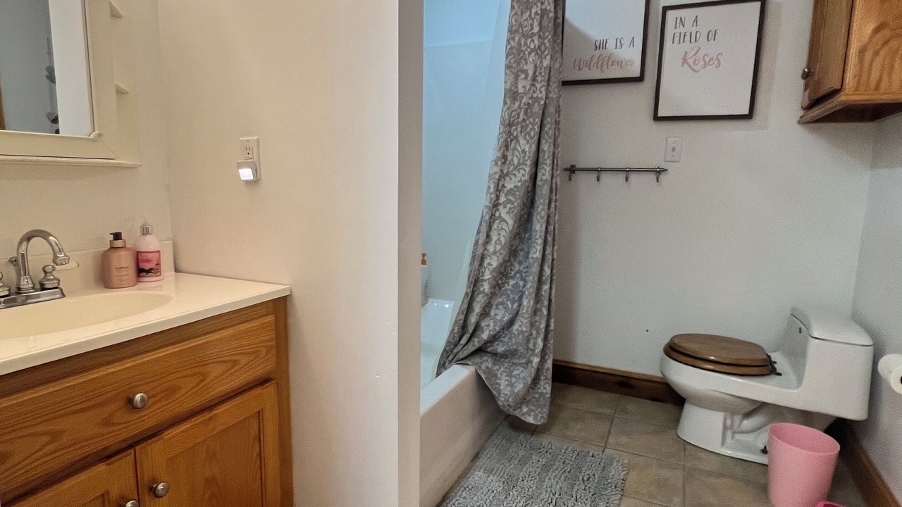 Photo of Bathroom in Navasota