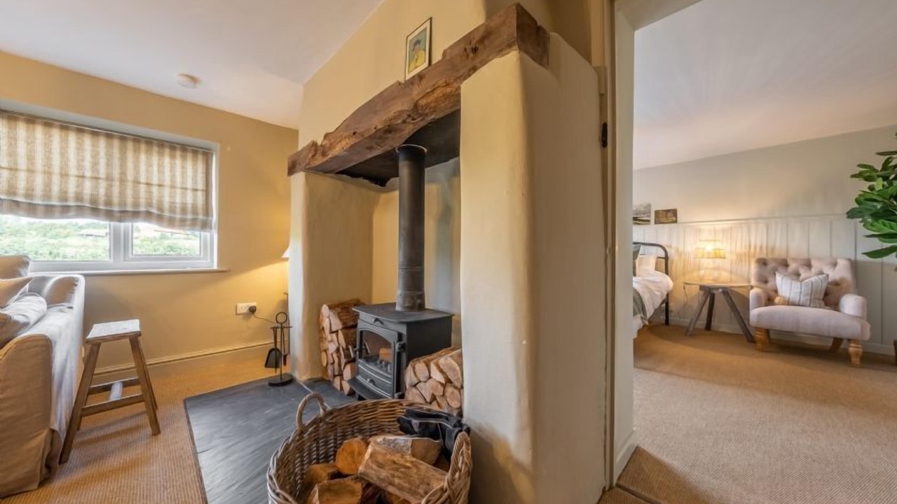 Photo of Others in Holt