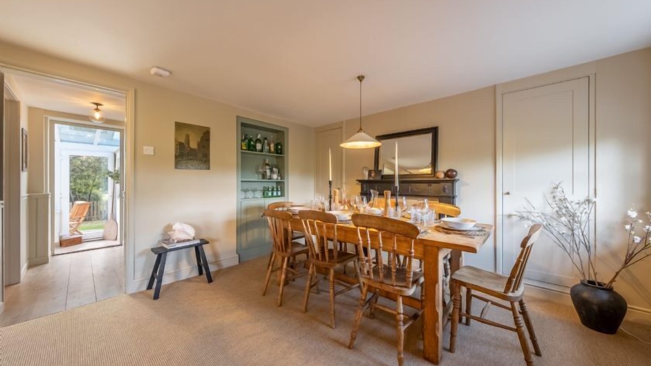 Photo of Others in Holt