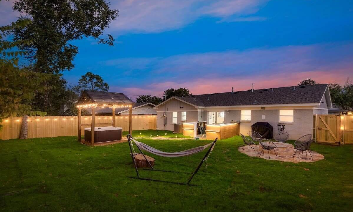 Photo of Outdoor in Arlington