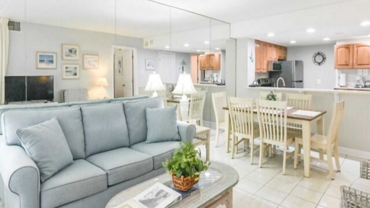 Photo of Livingroom in North Ocean City