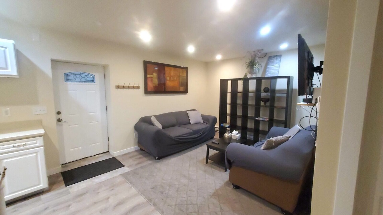 Photo of Others in Inglewood-Finn Hill