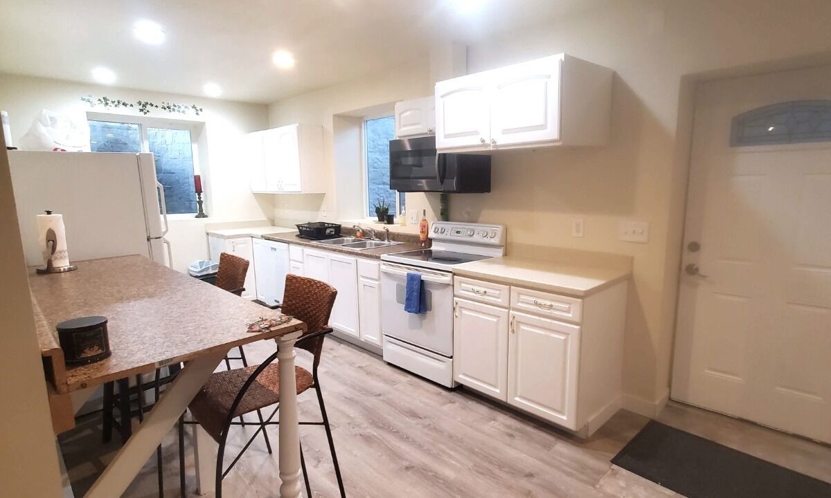 Photo of Others in Inglewood-Finn Hill