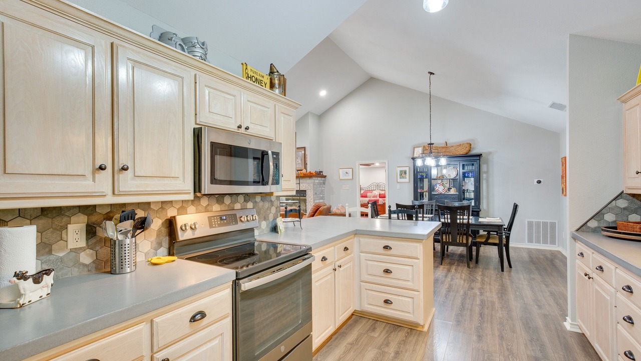 Photo of Kitchen in Holly Lake Ranch