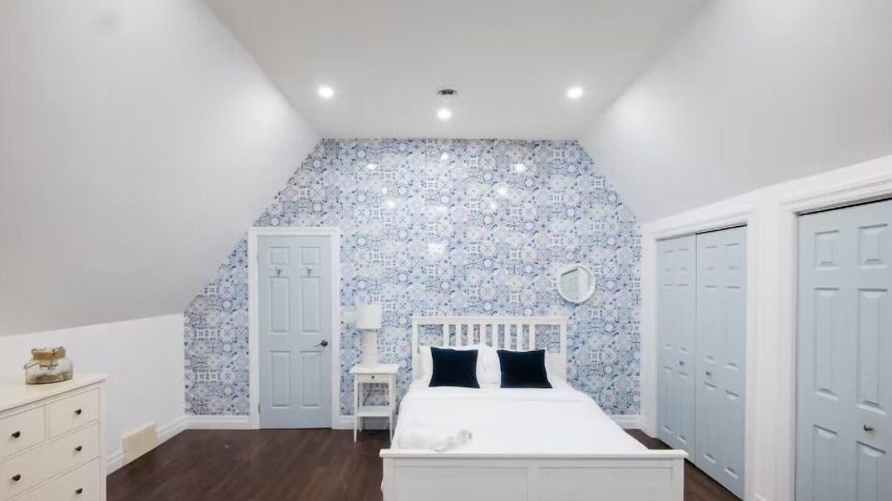 Photo of Bedroom in Louth