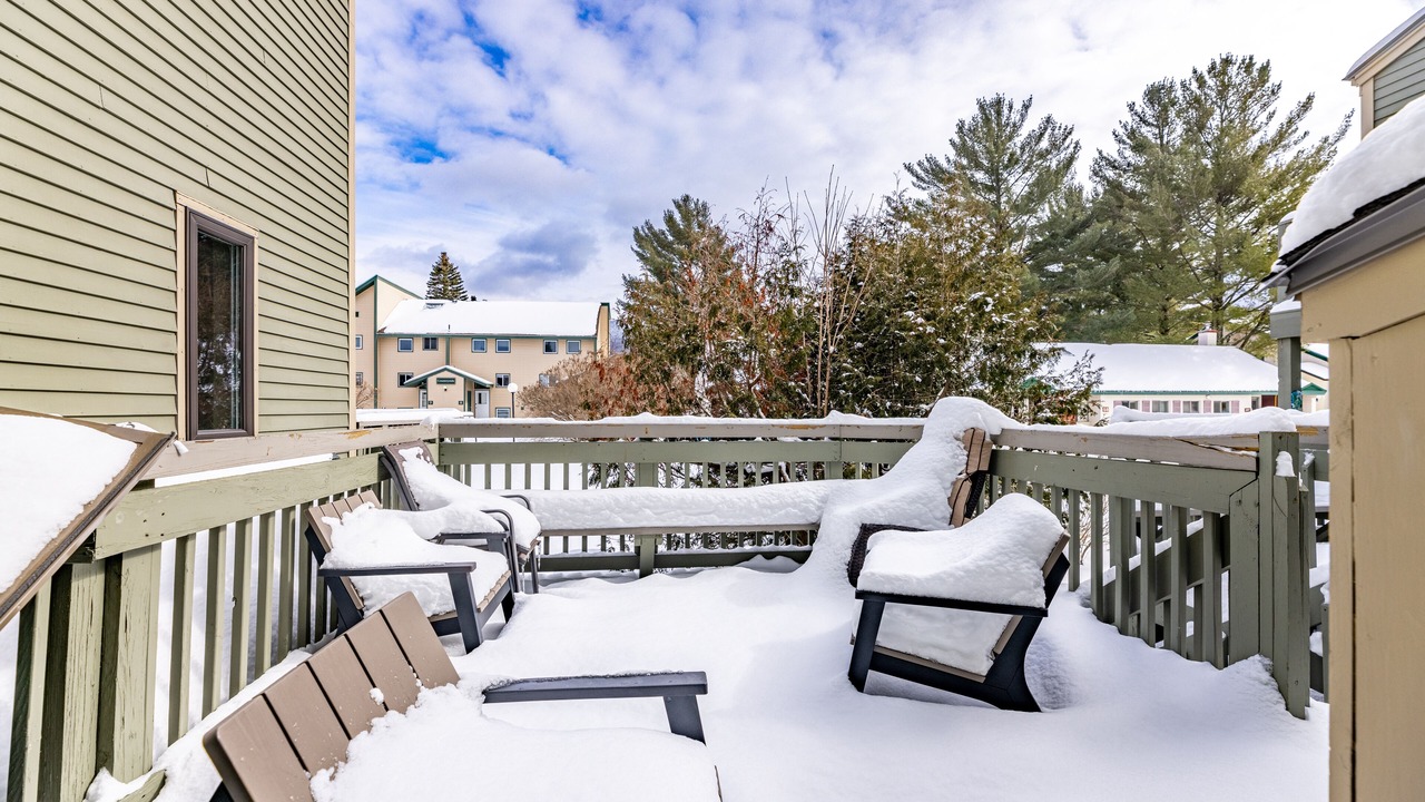 Photo of Patio Balcony in Jeffersonville