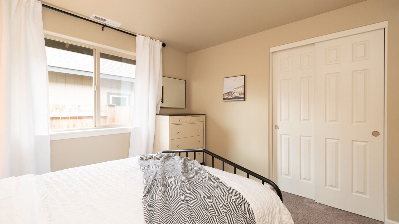 Photo of Bedroom in Larkspur