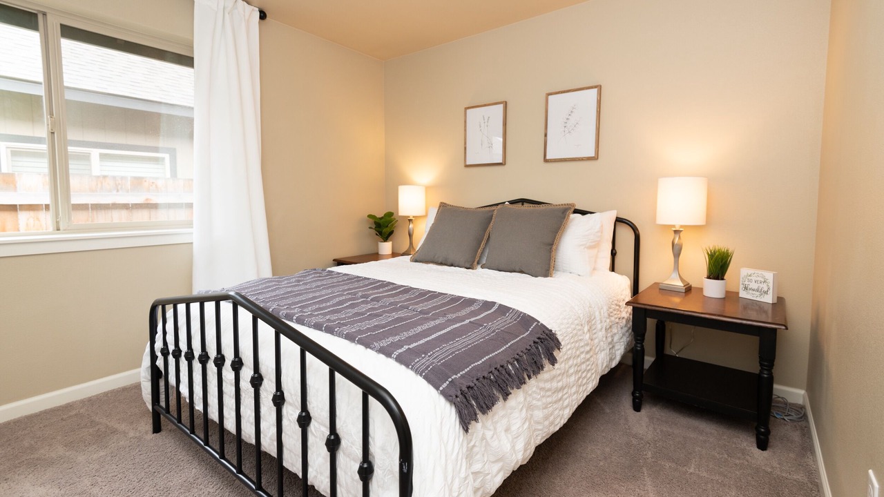 Photo of Bedroom in Larkspur