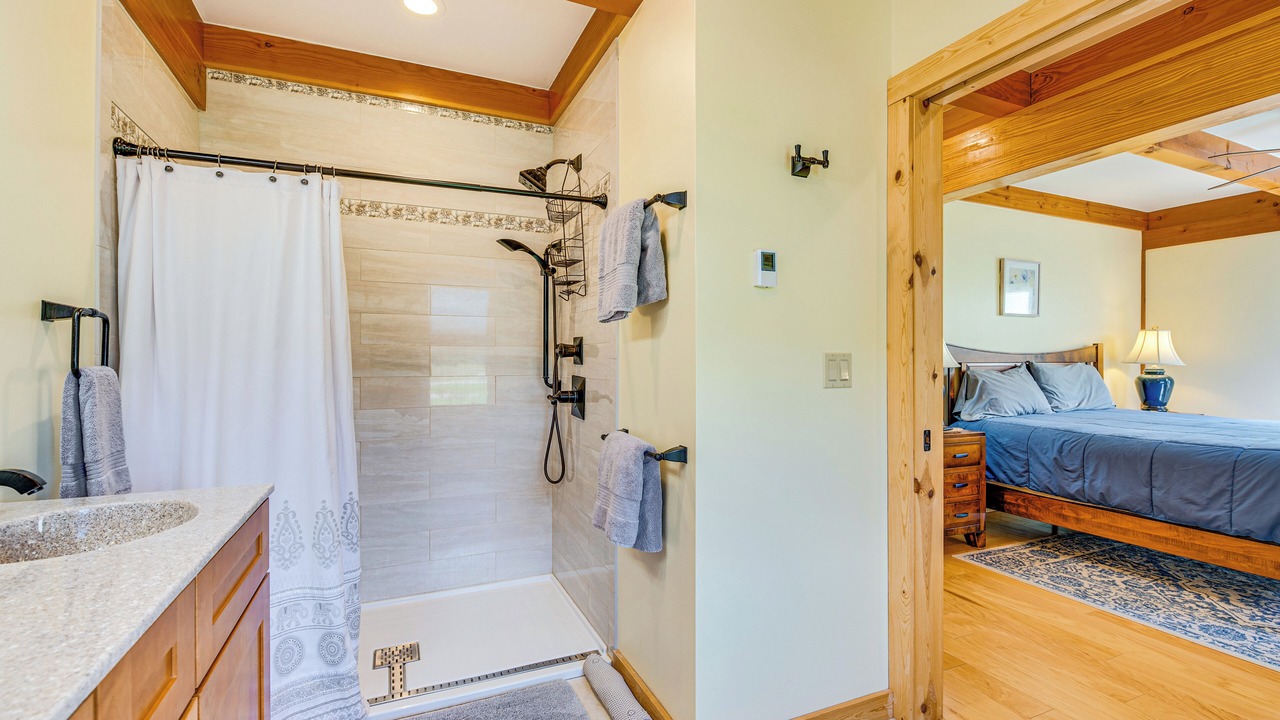 Photo of Bathroom in Granville Summit