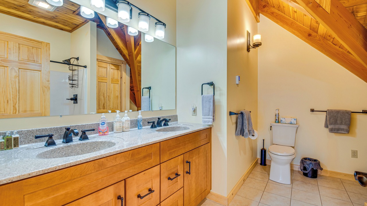 Photo of Bathroom in Granville Summit