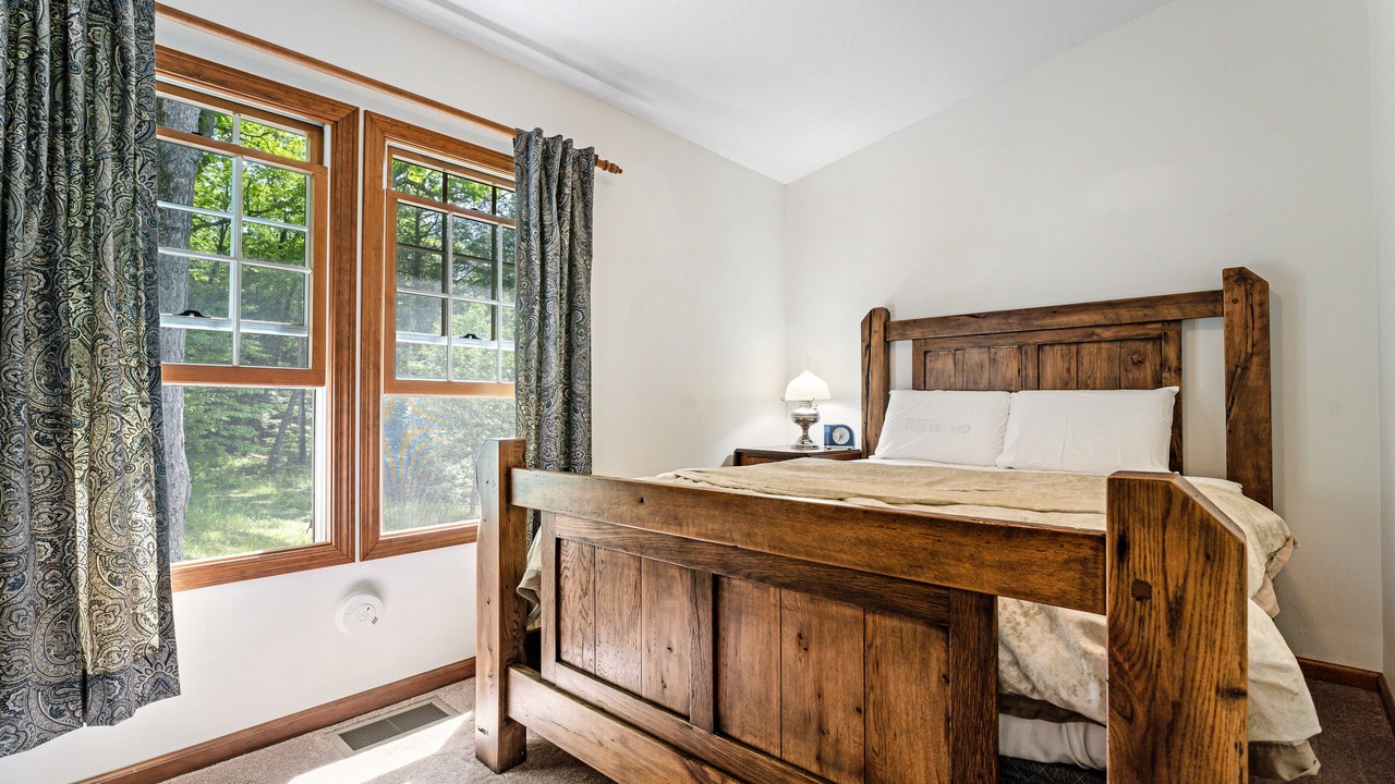 Photo of Bedroom in Bomoseen