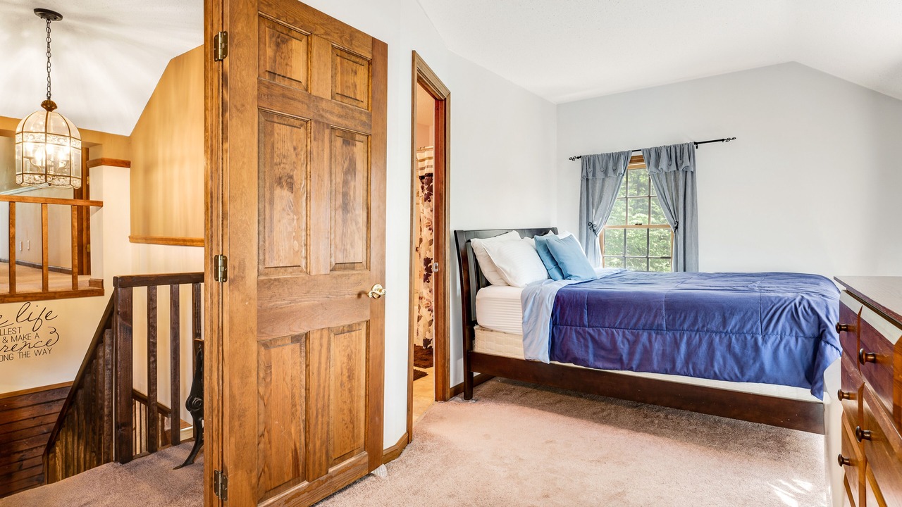 Photo of Bedroom in Bomoseen