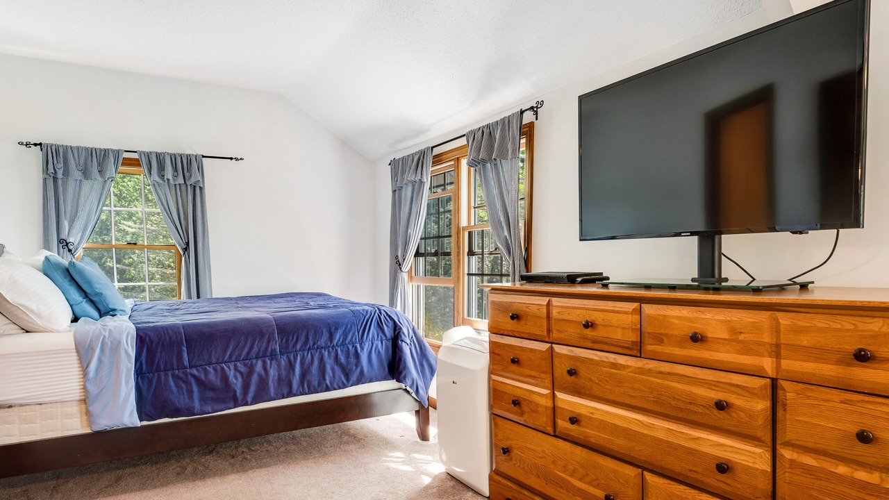 Photo of Bedroom in Bomoseen