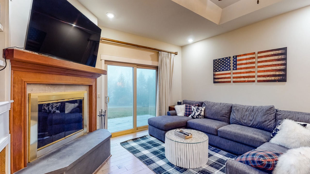 Photo of Livingroom in Ludlow
