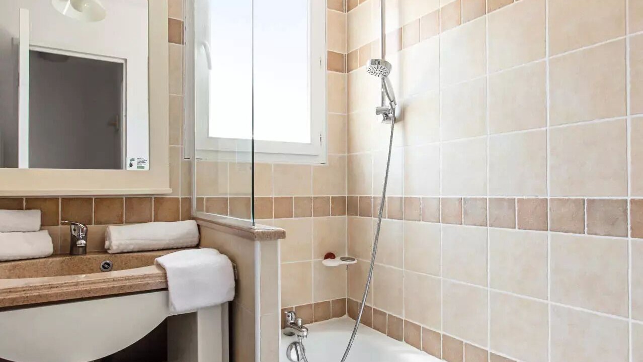 Photo of Bathroom in Rouret