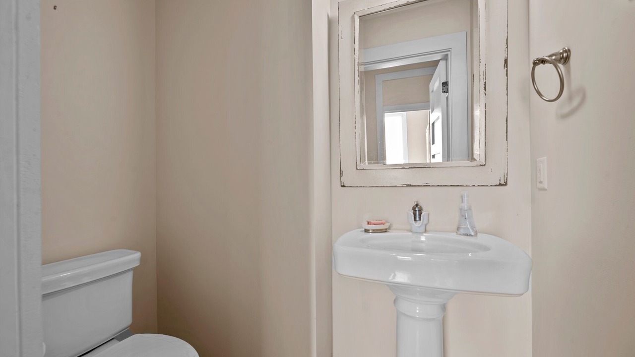 Photo of Bathroom in Oriental