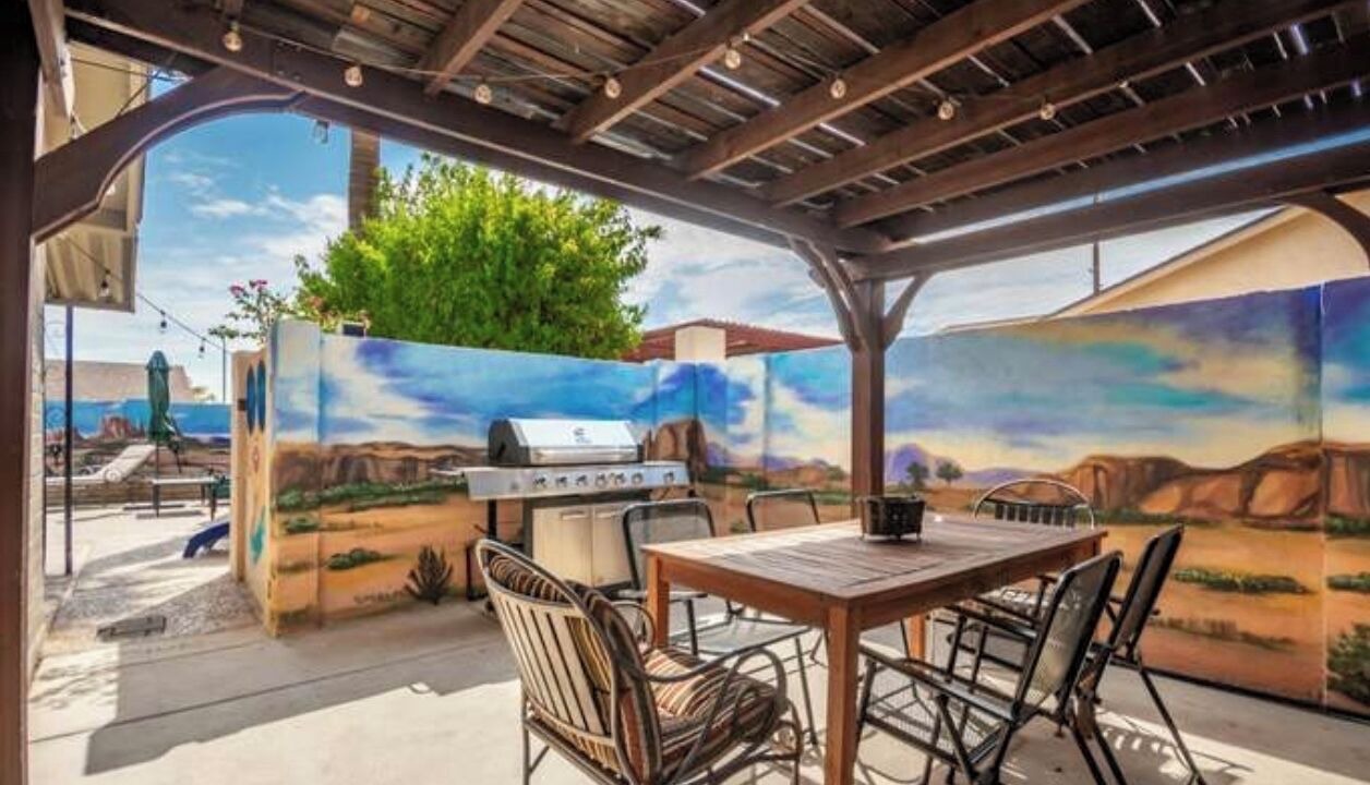 Photo of Outdoor in Desert Foothills Estates