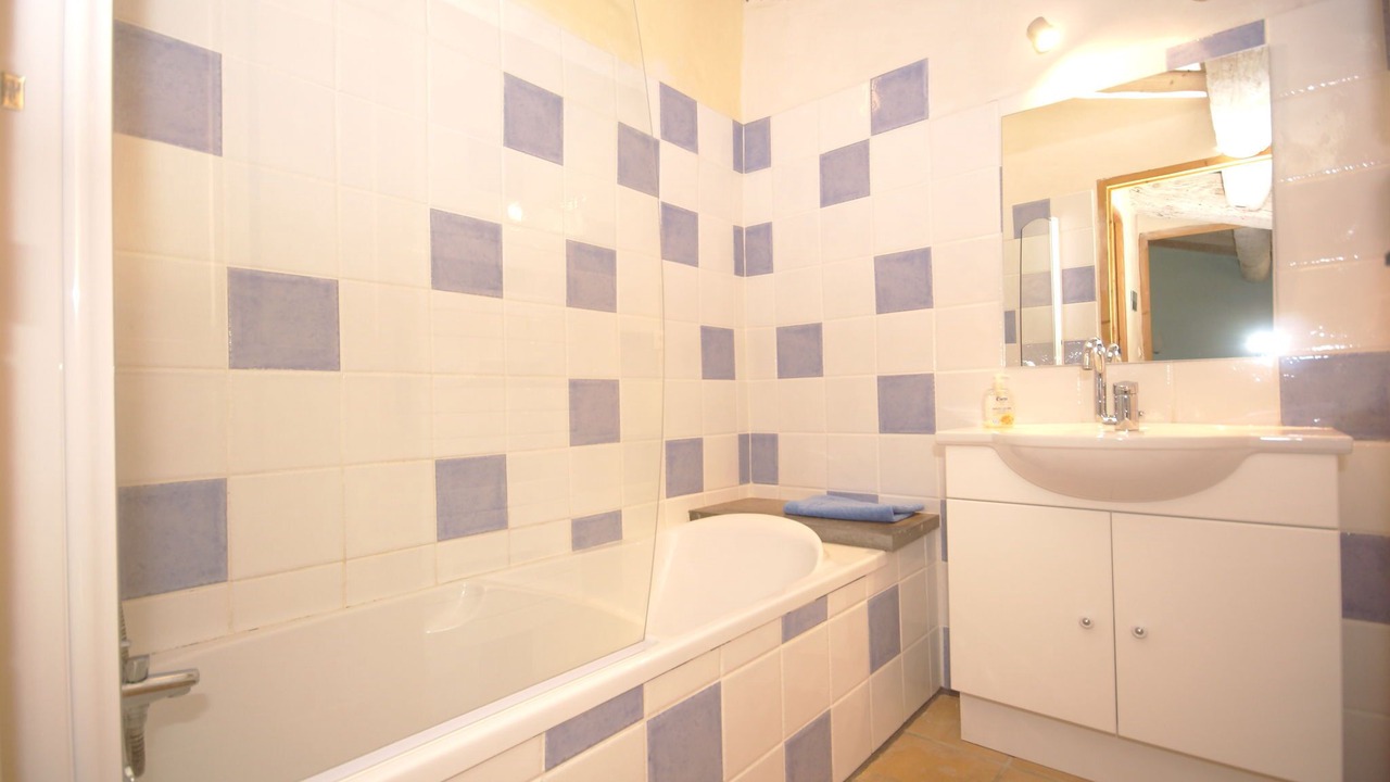 Photo of Bathroom in Fraisse-des-Corbieres