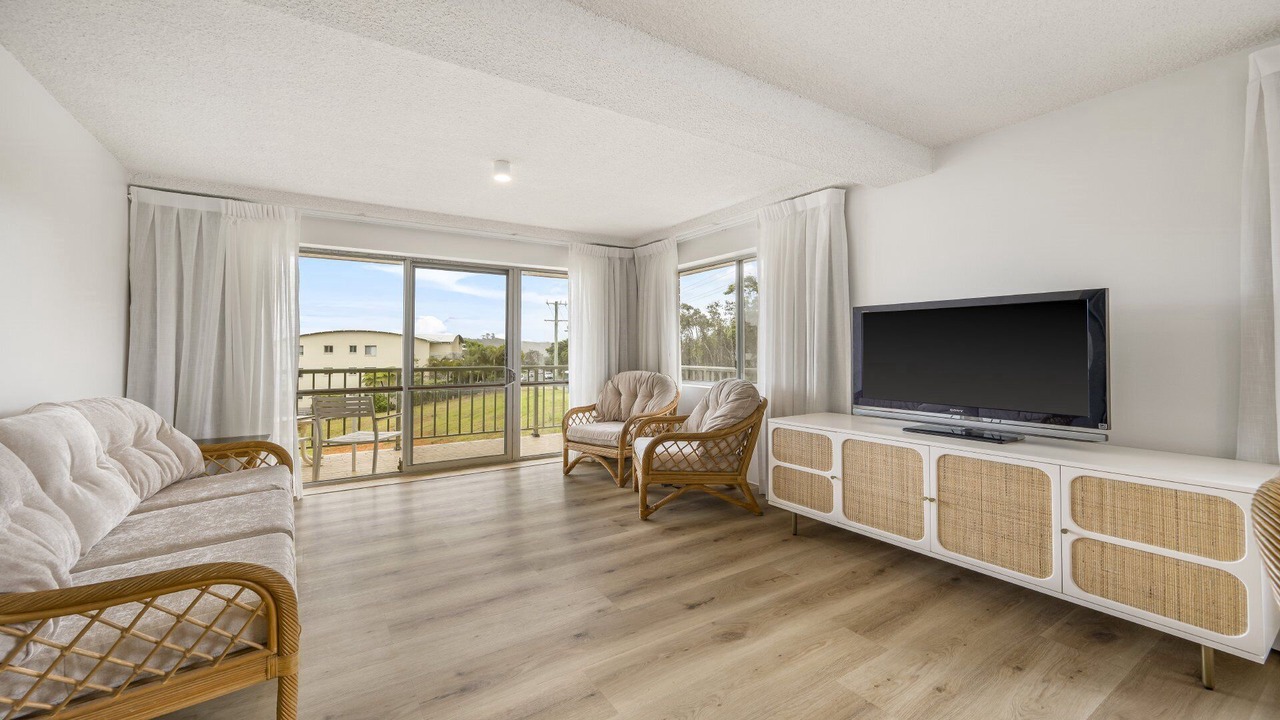 Photo of Livingroom in Flynns Beach