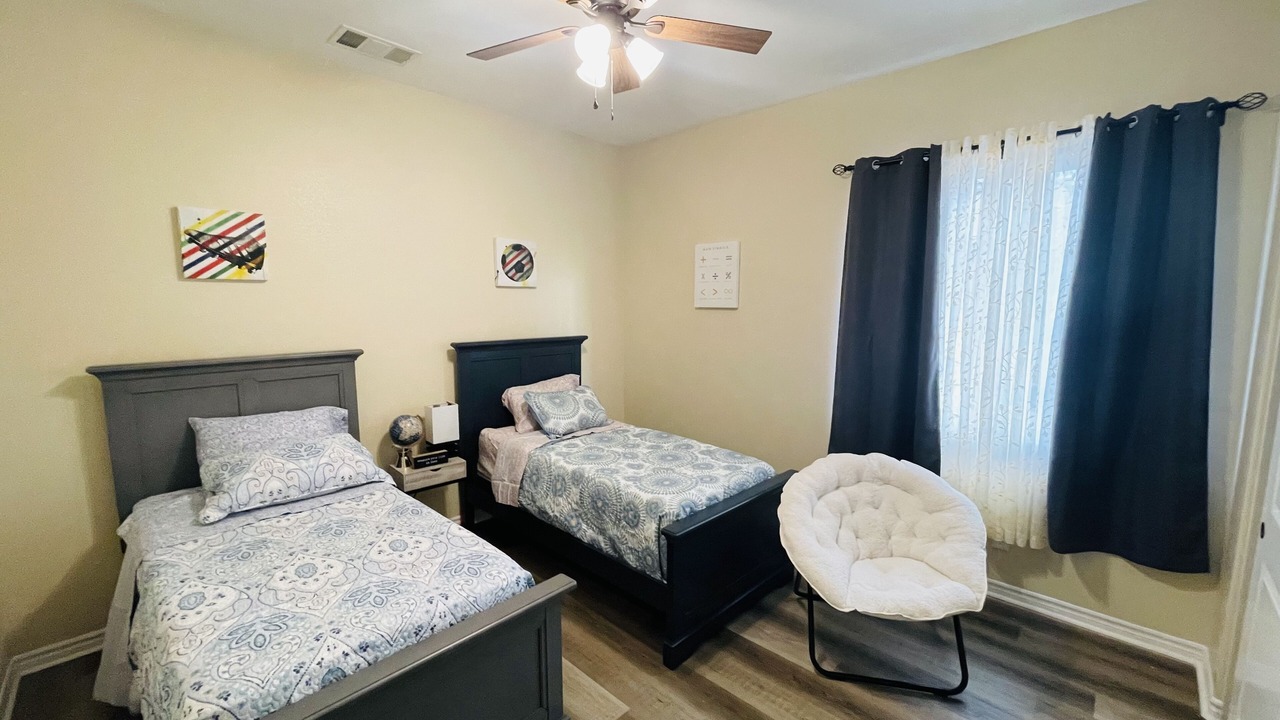 Photo of Bedroom in Victorville