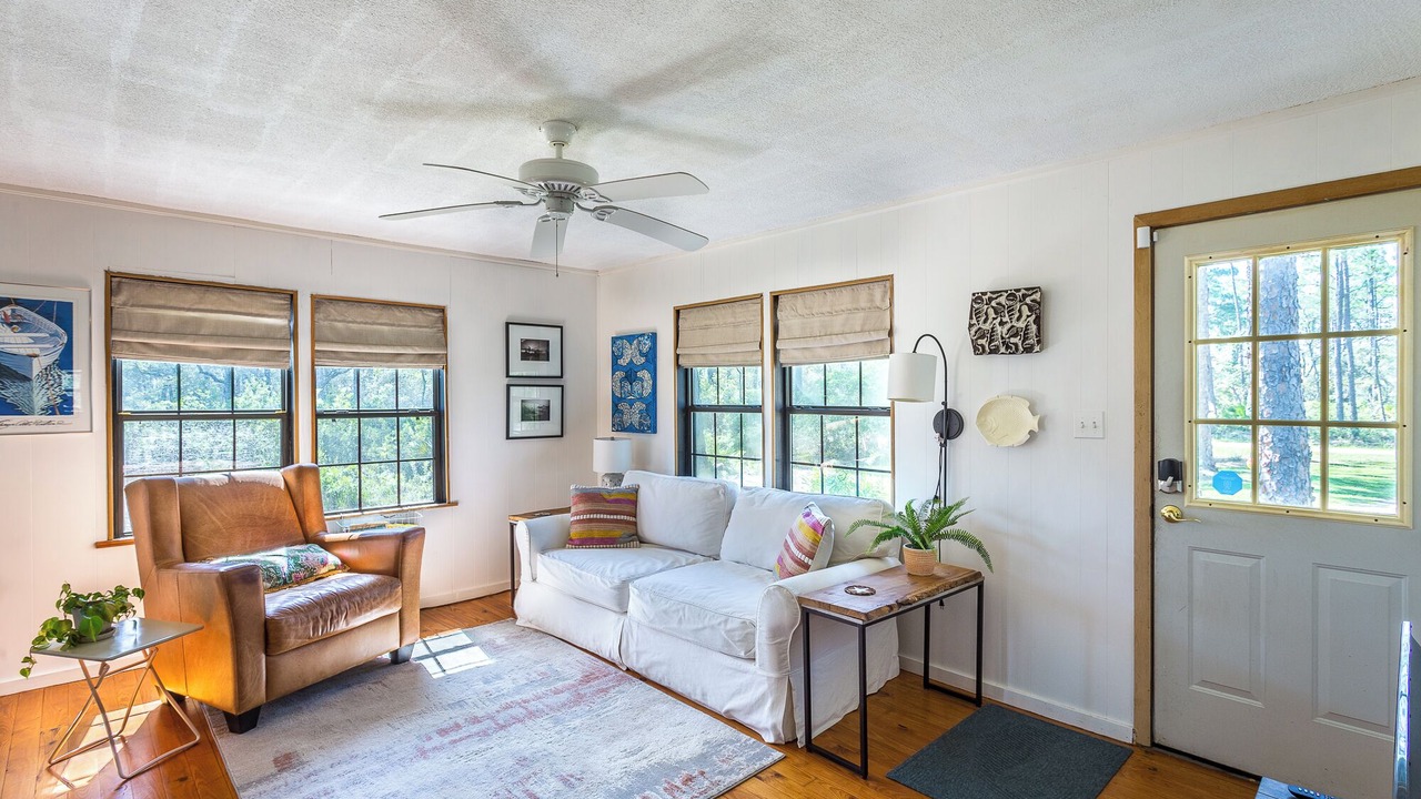 Photo of Livingroom in Alligator Point