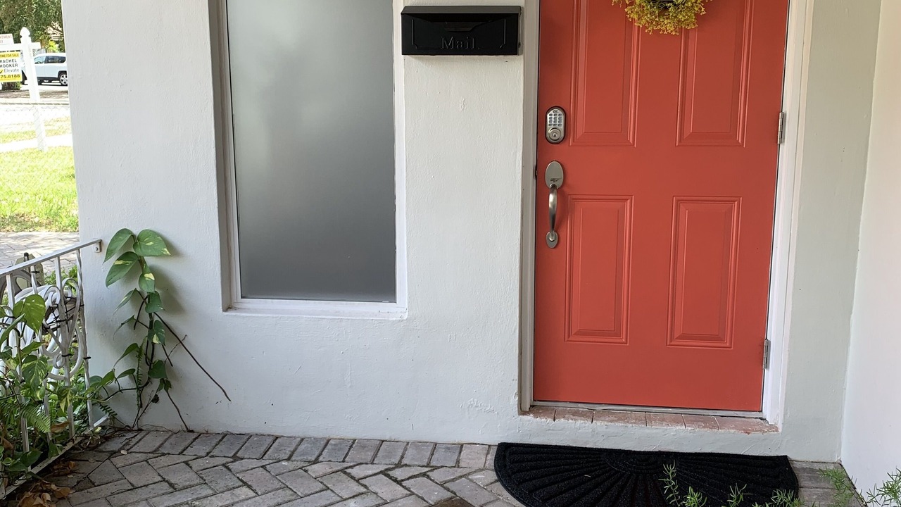 Photo of Outdoor in Hallandale Beach