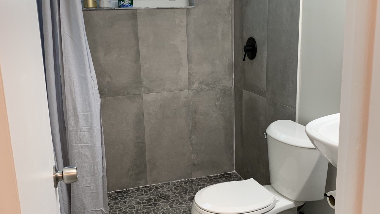 Photo of Bathroom in Hallandale Beach