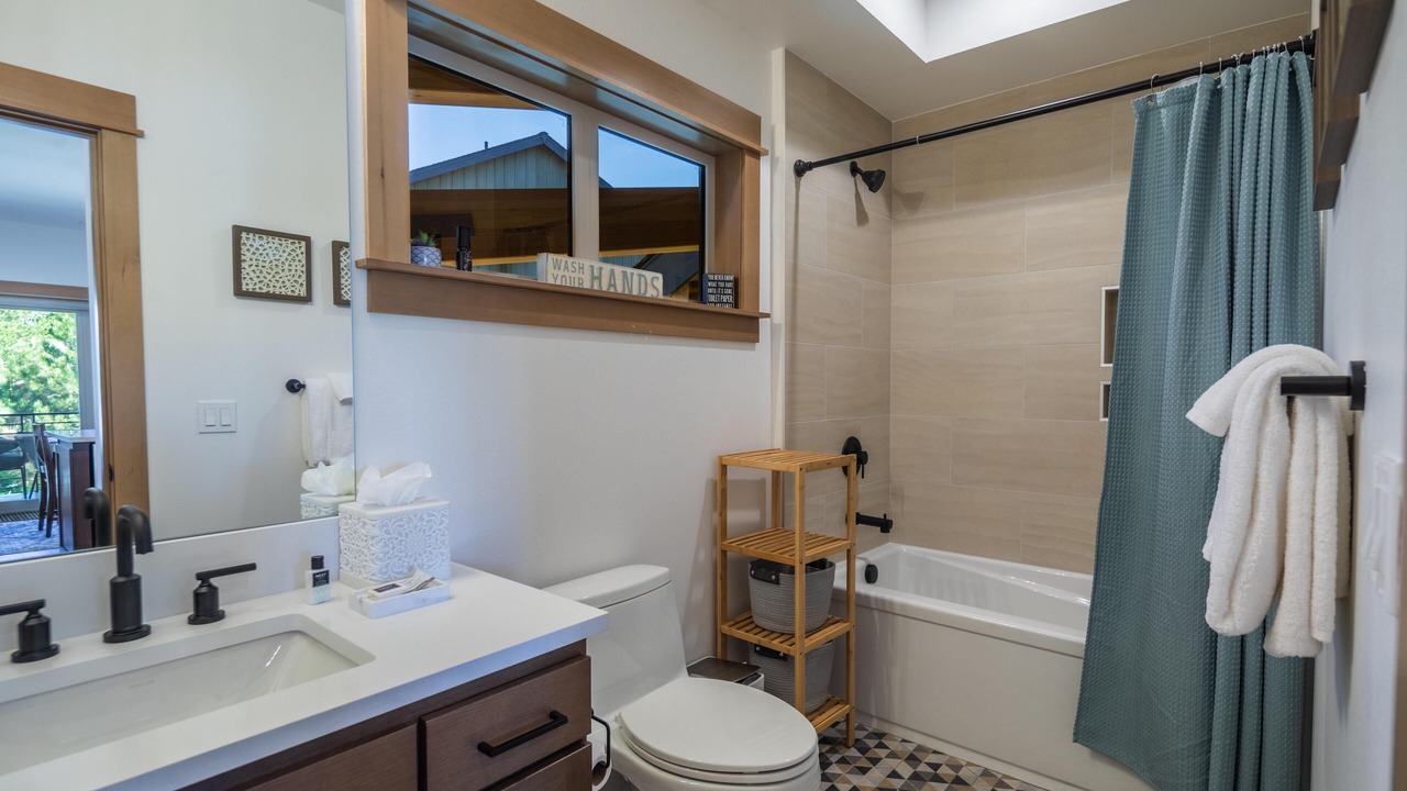 Photo of Bathroom in Cle Elum