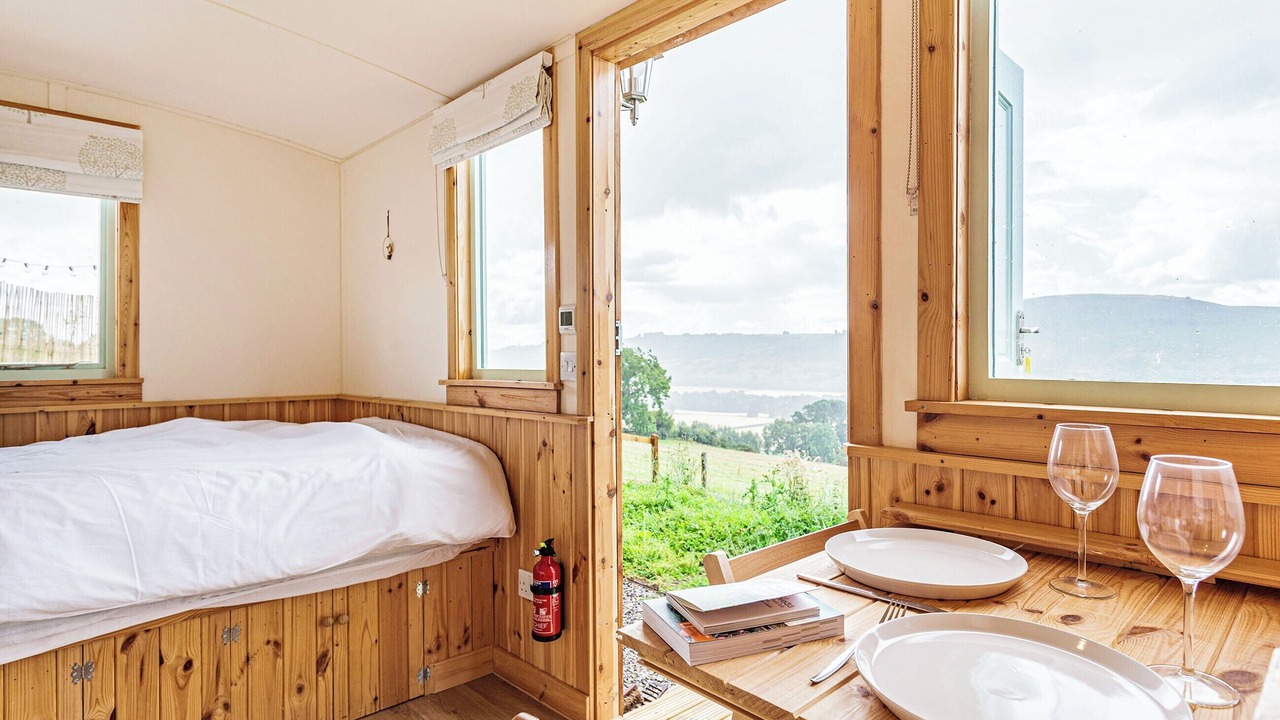 Photo of Others in Heights of Achterneed