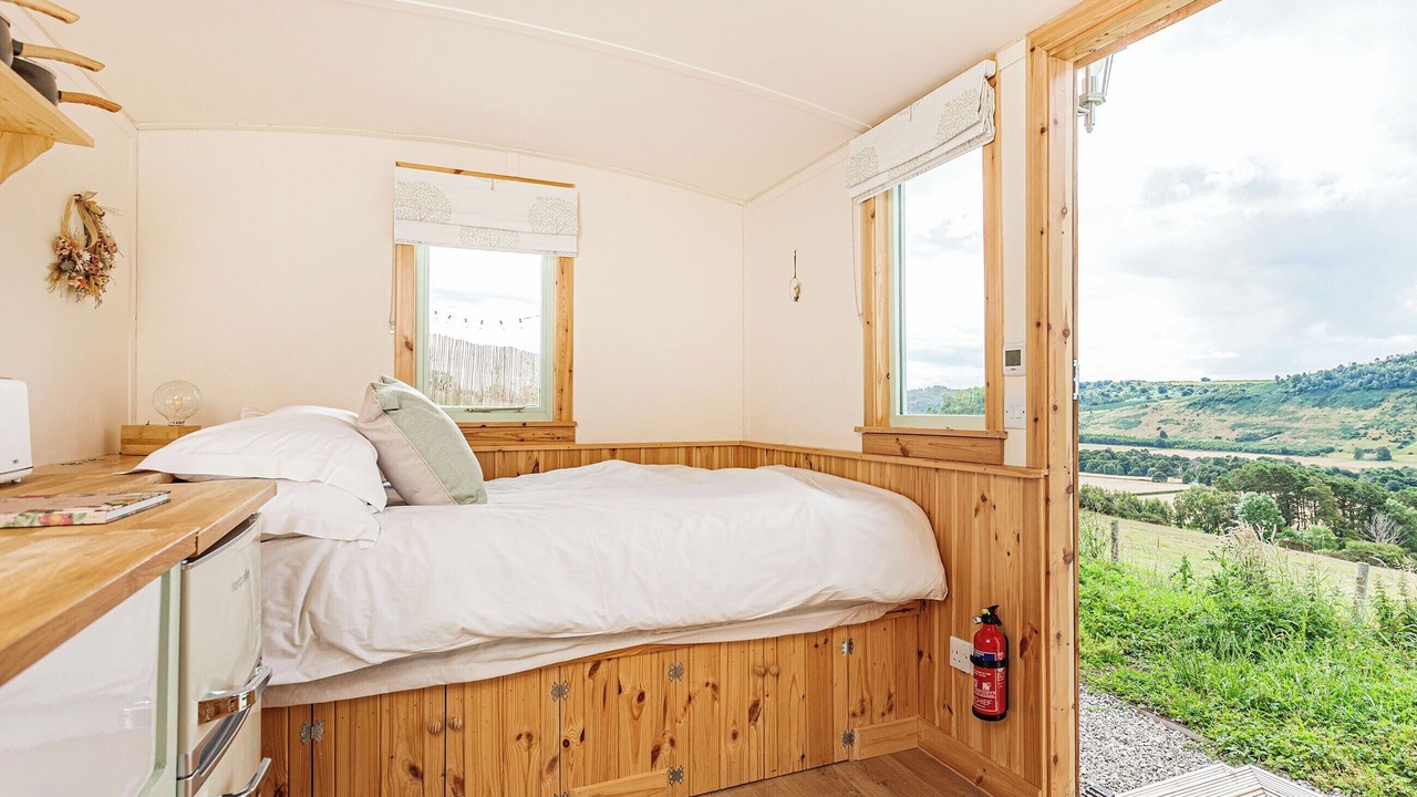 Photo of Others in Heights of Achterneed