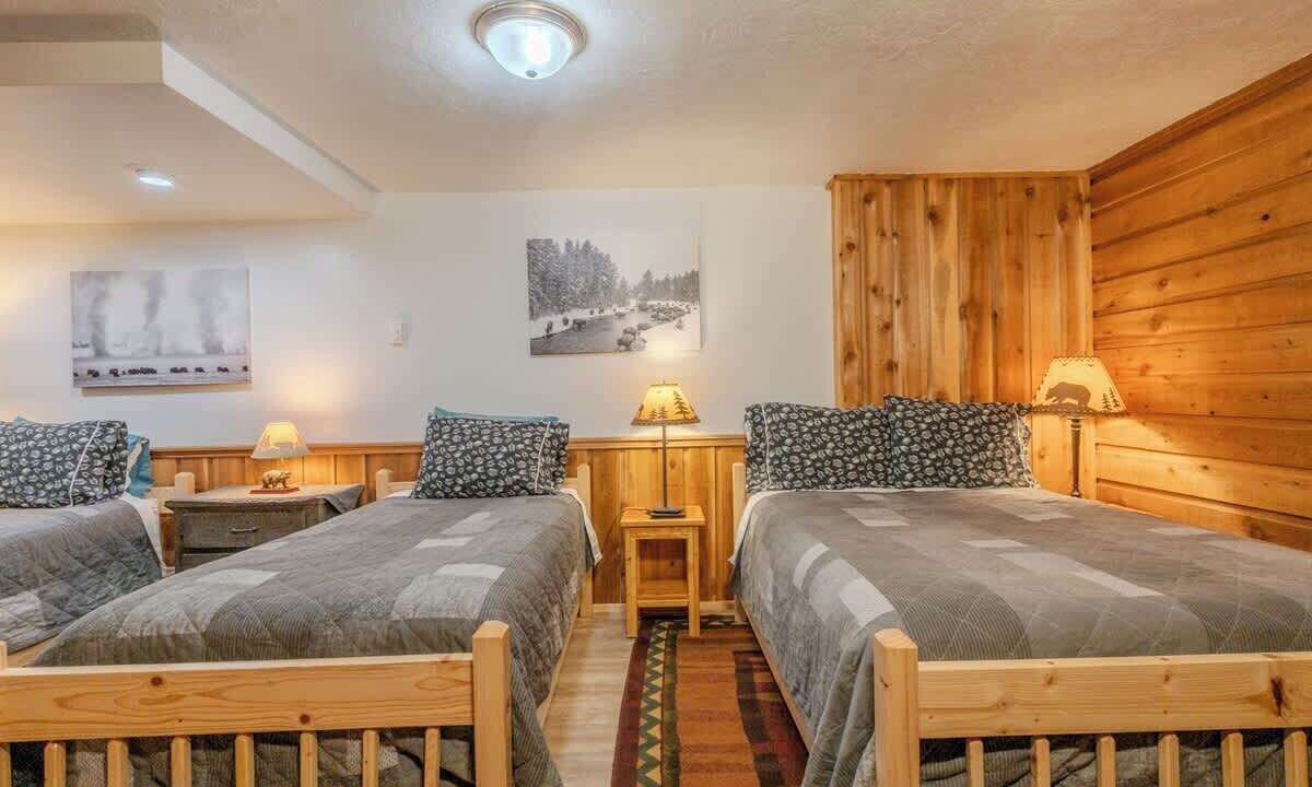 Photo of Bedroom in West Yellowstone