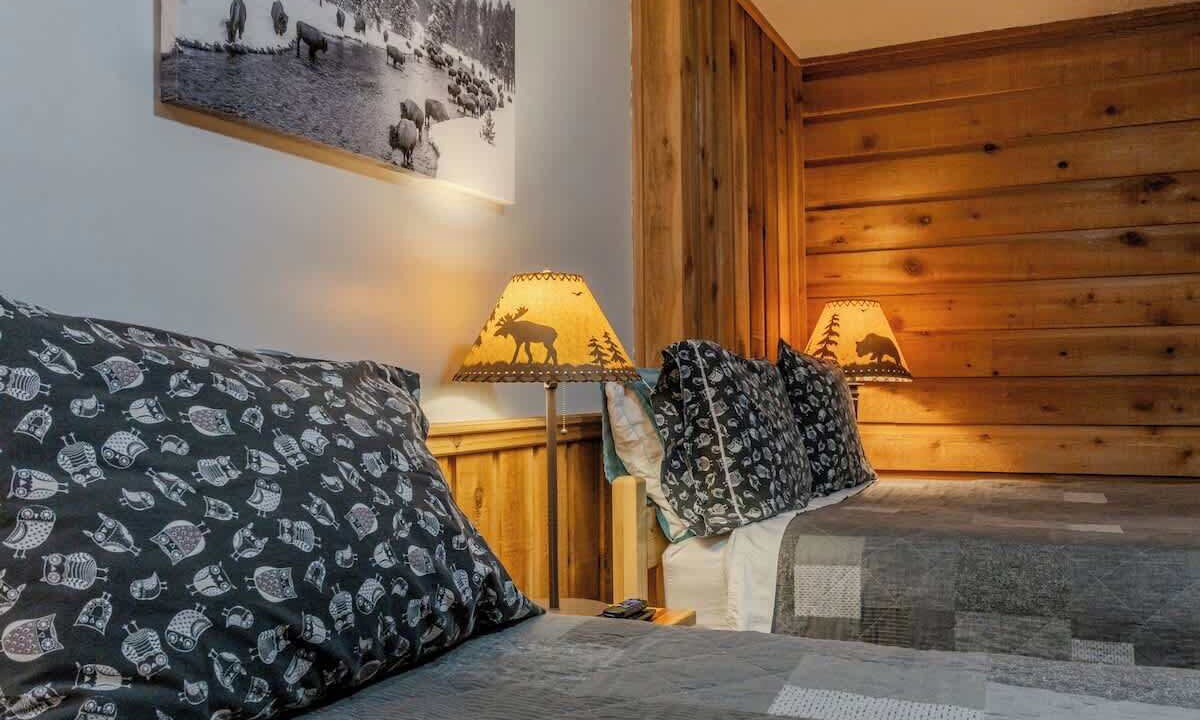 Photo of Bedroom in West Yellowstone