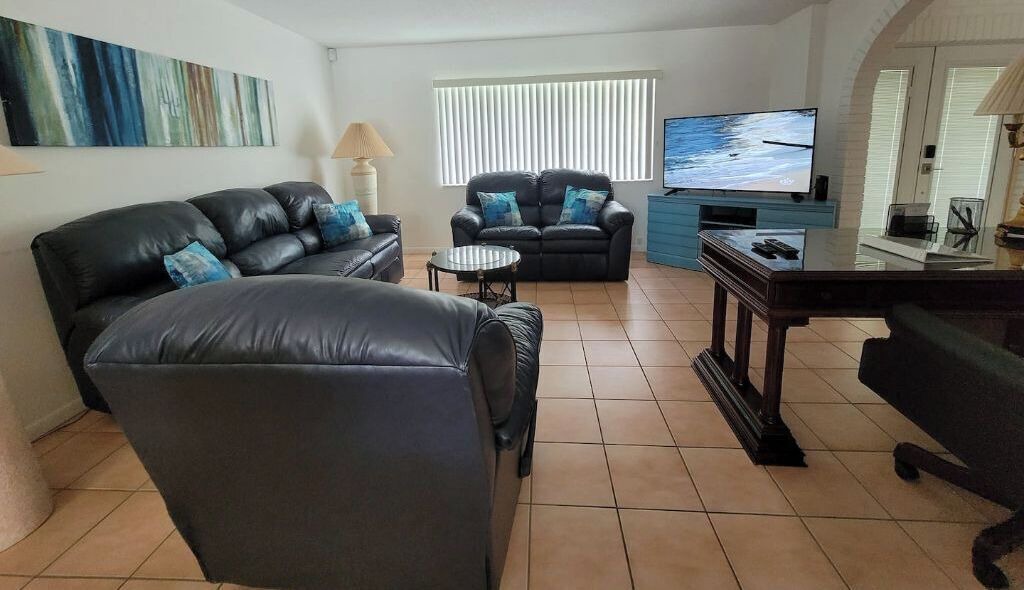 Photo of Livingroom in Palm Harbor