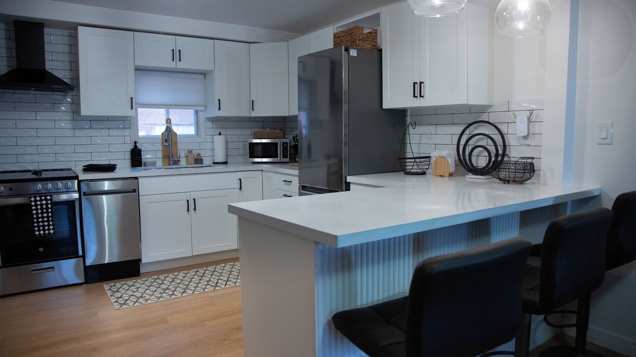 Photo of Kitchen in Port Dalhousie