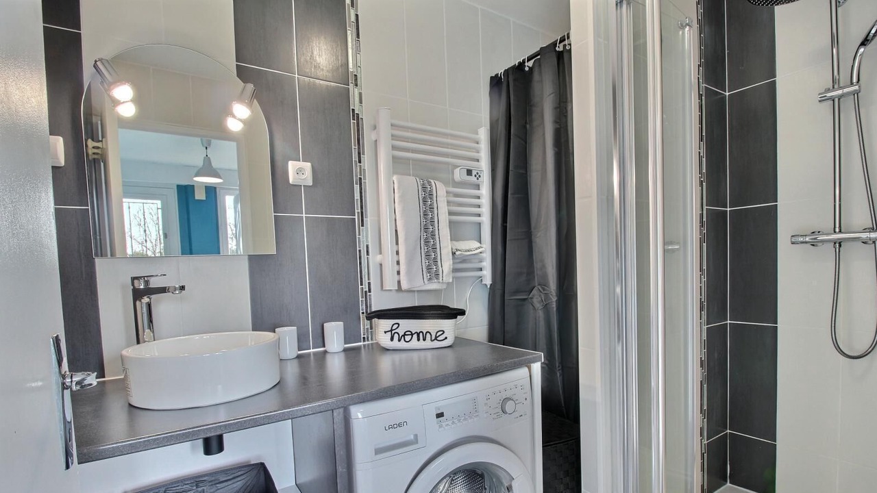 Photo of Bathroom in Plouezec