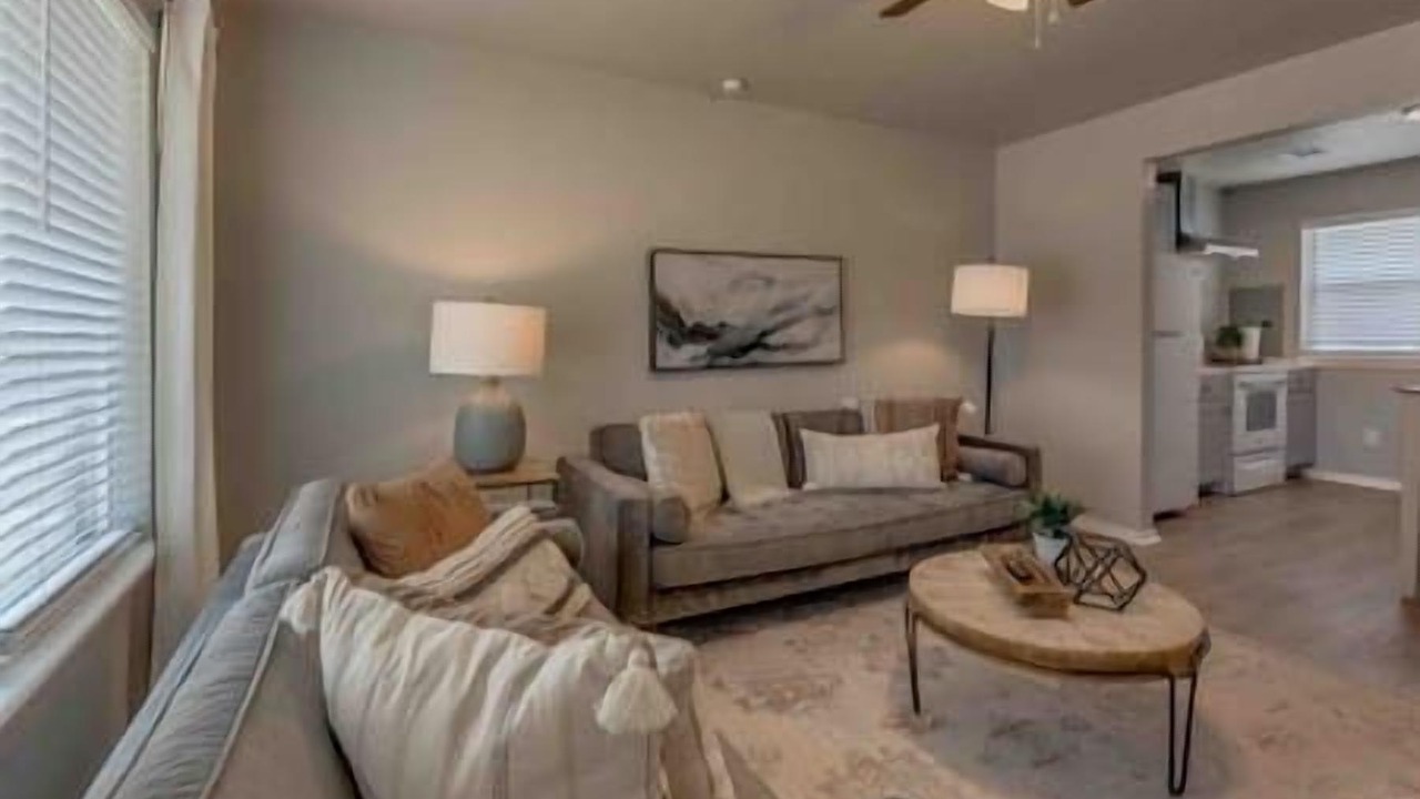 Photo of Livingroom in Edmond