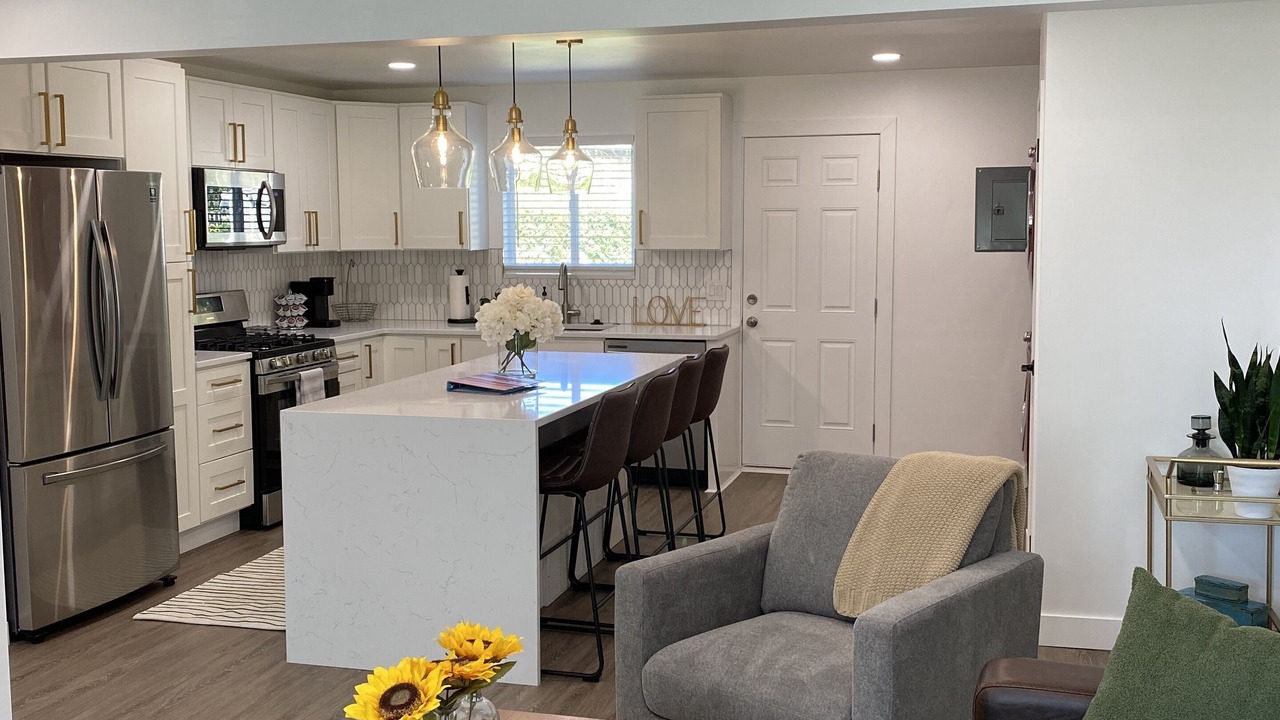 Photo of Livingroom in Millcreek
